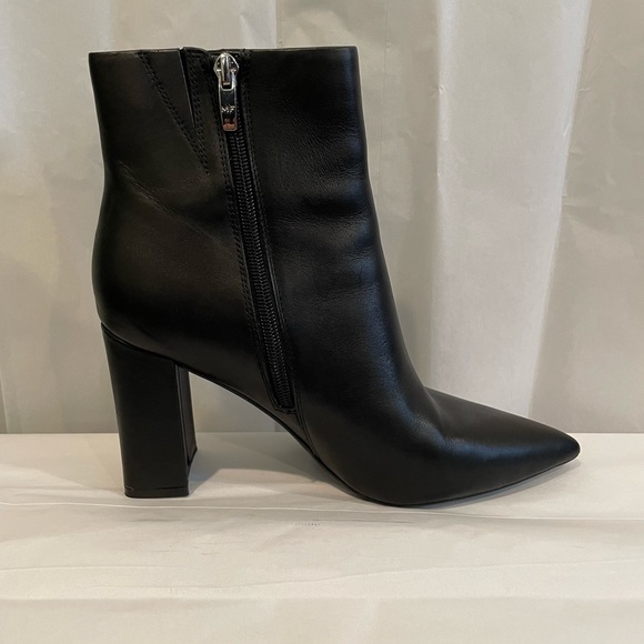 Marc Fisher Glorify black booties size 8 - Picture 8 of 11